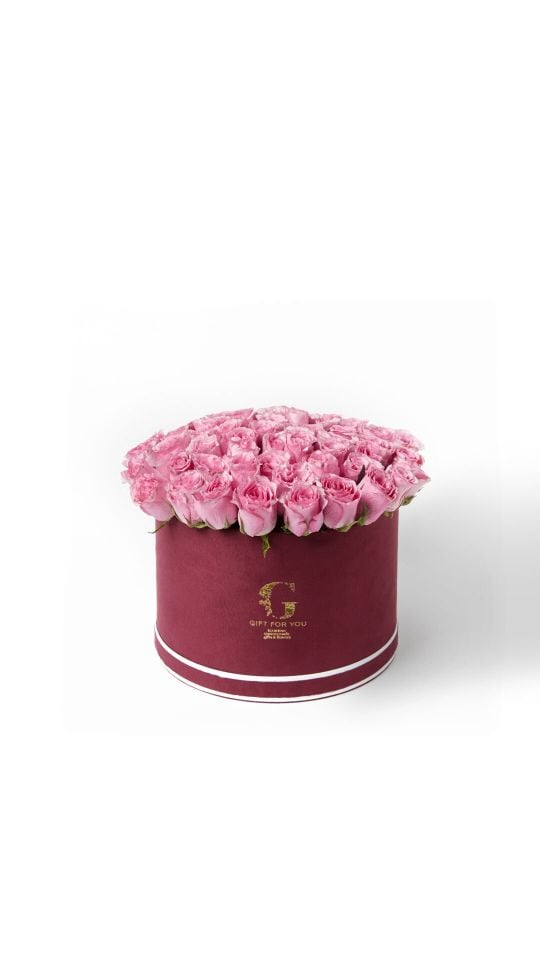 Bordo Orta Boy Kutuda Pespembe Güller