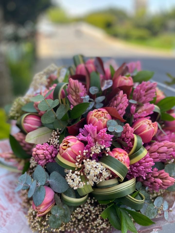 Laleli Sümbüllü Bahar Buketi