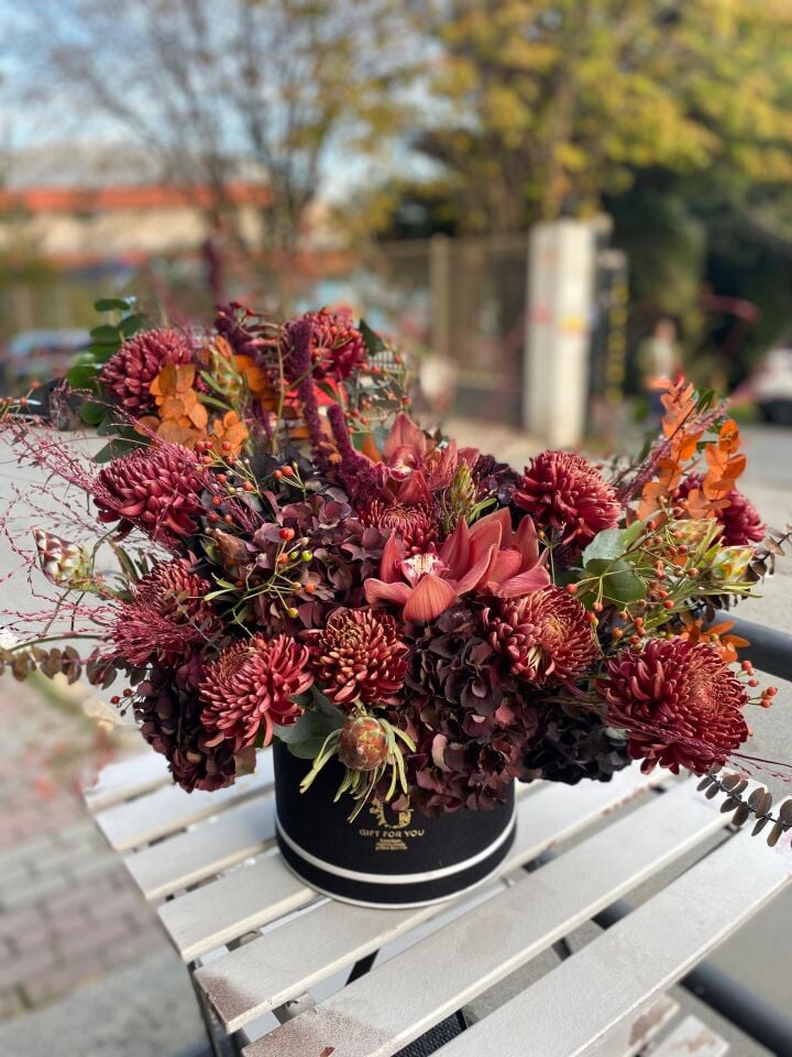 Kadife Kutuda Şık Aranjman