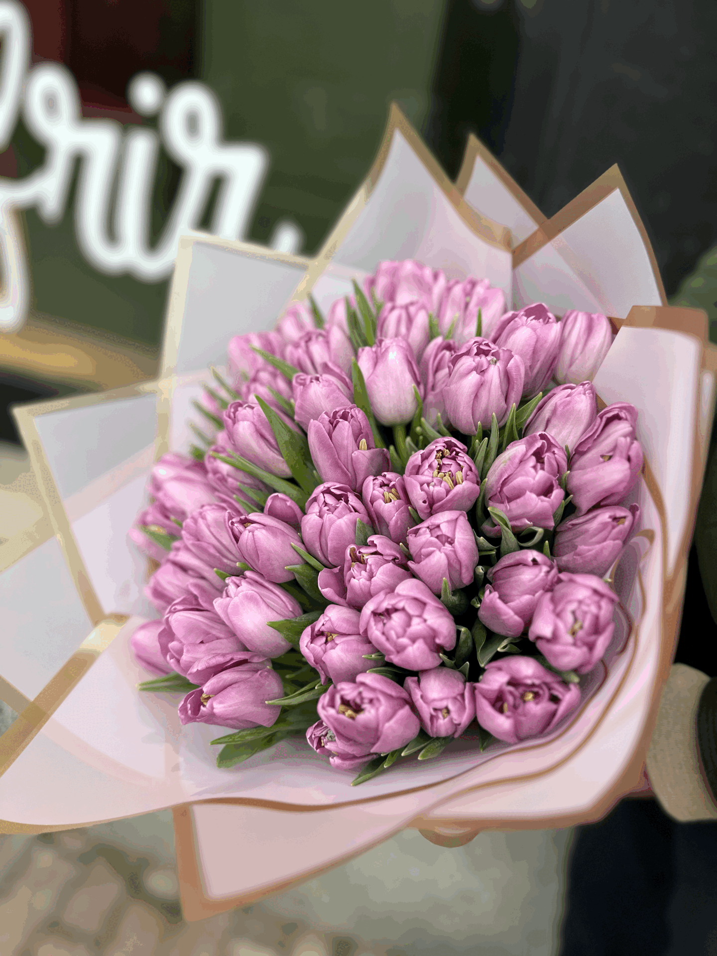 Pembe Lale Buketi