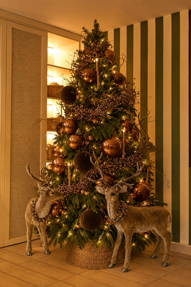 Golden Woodland – Bronz & Bakır Lüks 210 cm Akıllı Yılbaşı Ağacı